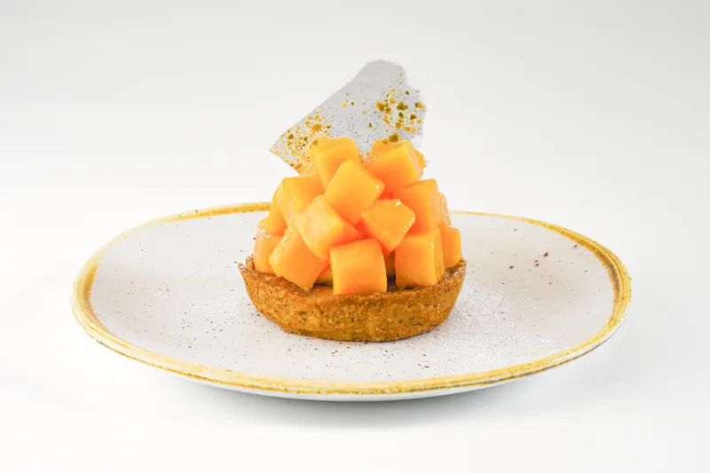 産地直送マンゴーのタルト